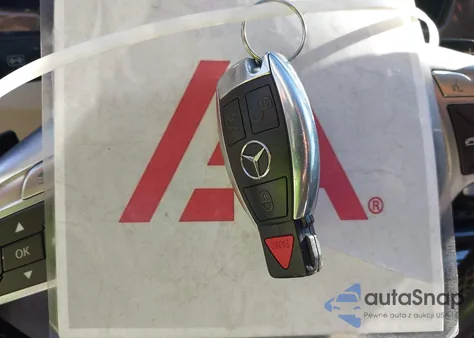 2014 Mercedes-Benz E 350 z USA, uszkodzony, nr VIN WDDHF5KB2EA828510